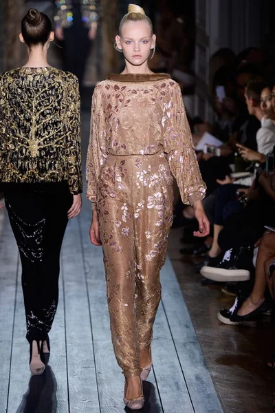 Look 21